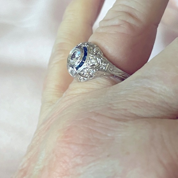 5A & 925 Sterling See video! Antique Sapphire 925 & 5A vintage ring! 6-155 - Picture 6 of 10